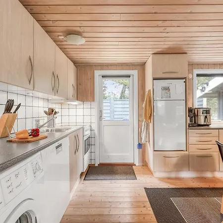 度假居 Toimi - 500m To The Fjord By Interhome *