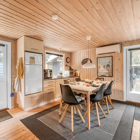 度假居 Toimi - 500m To The Fjord By Interhome *