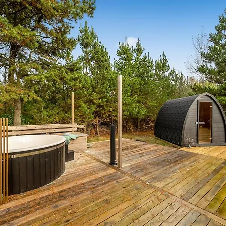 Toimi - 500m To The Fjord By Interhome *